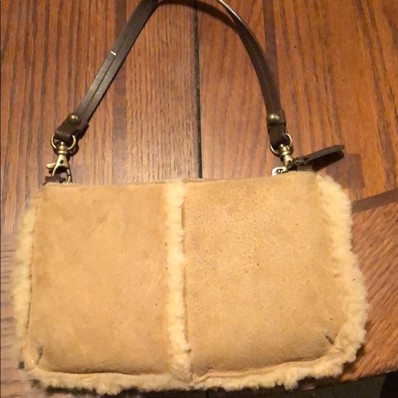Authentic ugg wallet - Picture 2 of 4